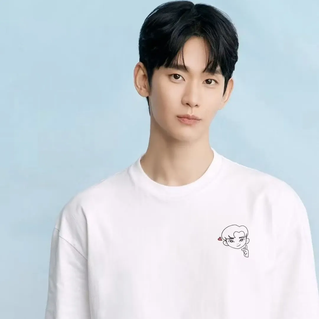 A moment captured by a fan of Kim Soohyun