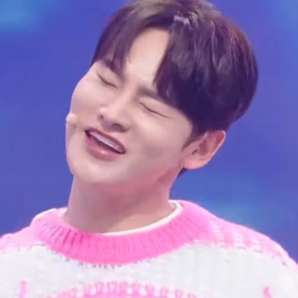 パク・ソジンの最近の活動ショット