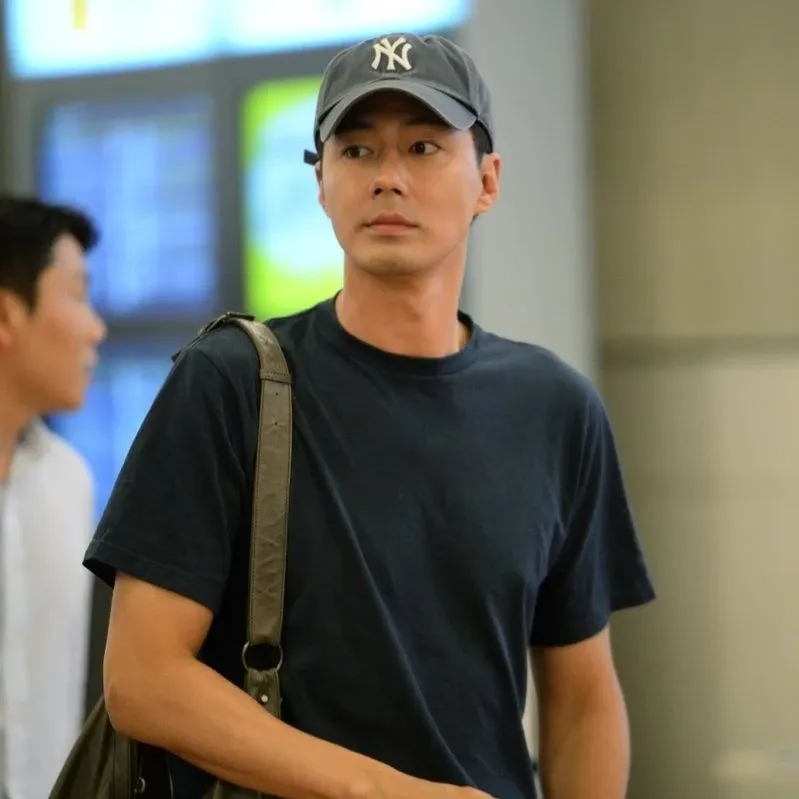 Recent activity shot of Jo Insung