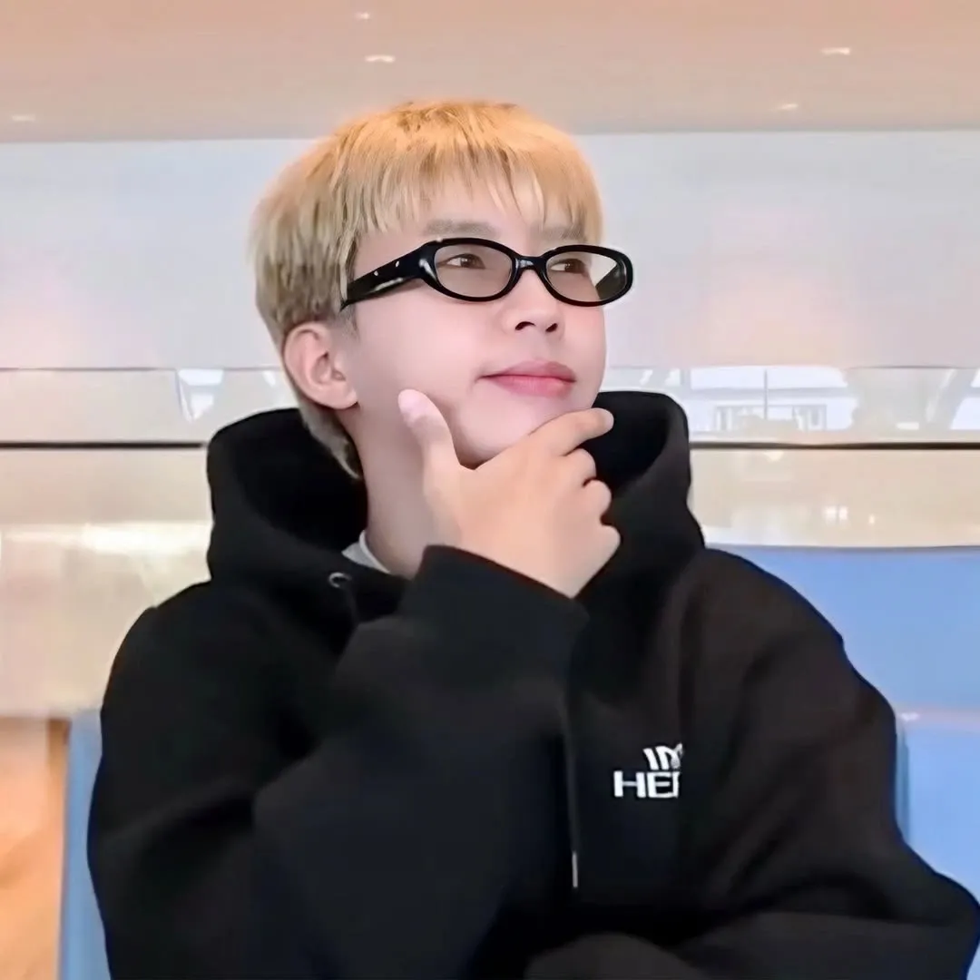 임영웅 최근 활동샷