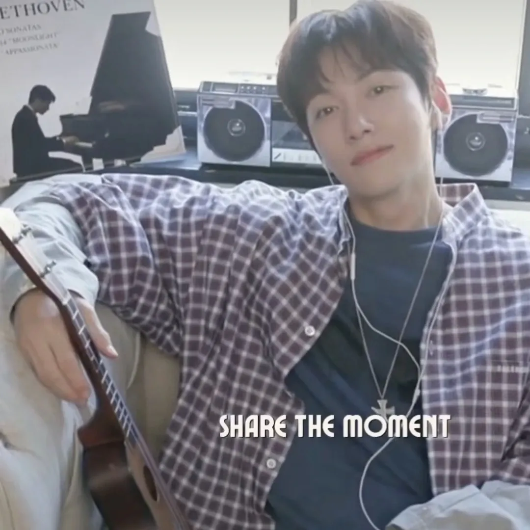 Behind-the-scenes cut of Ji Changwook