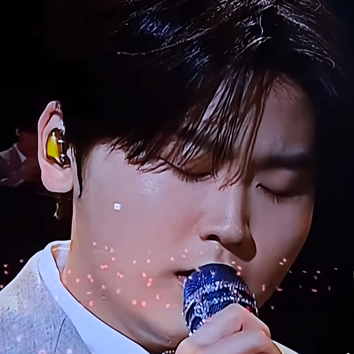 A moment captured by a fan of Park Sungon