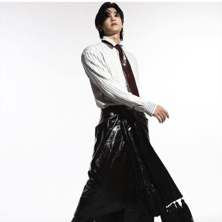 Behind-the-scenes cut of Park Hyungsik