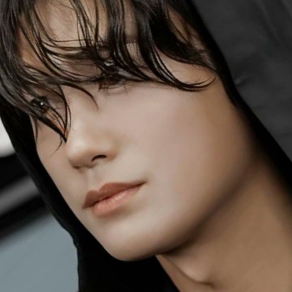 Latest photo of Park Hyungsik