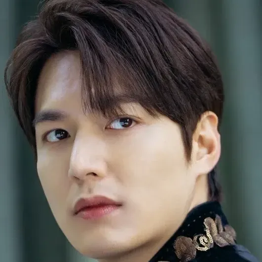 Latest photo of Lee Minho