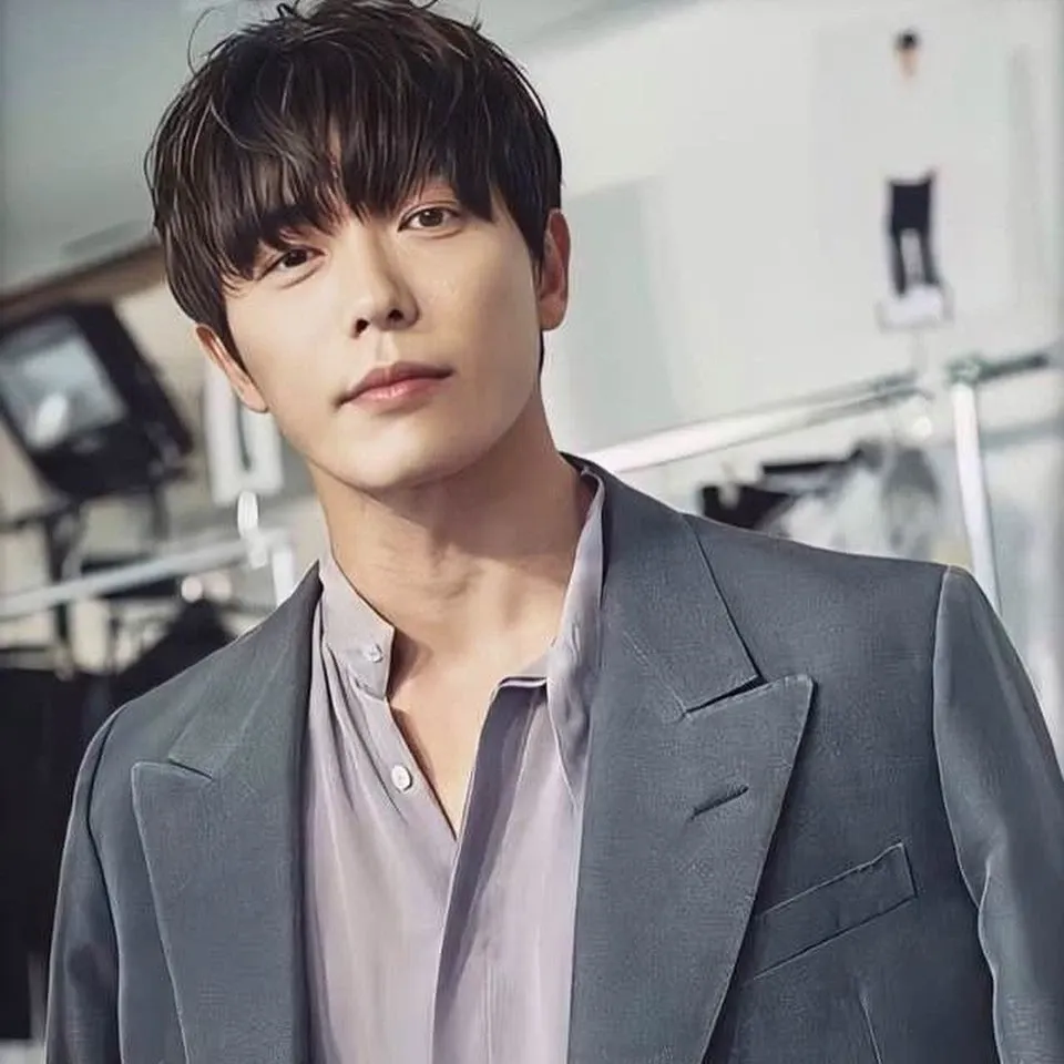 김재욱의 비하인드 컷