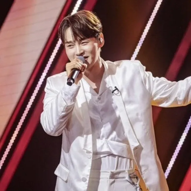 박서진의 비하인드 컷