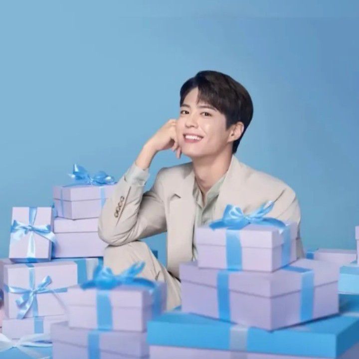 A moment captured by a fan of Park Bogum