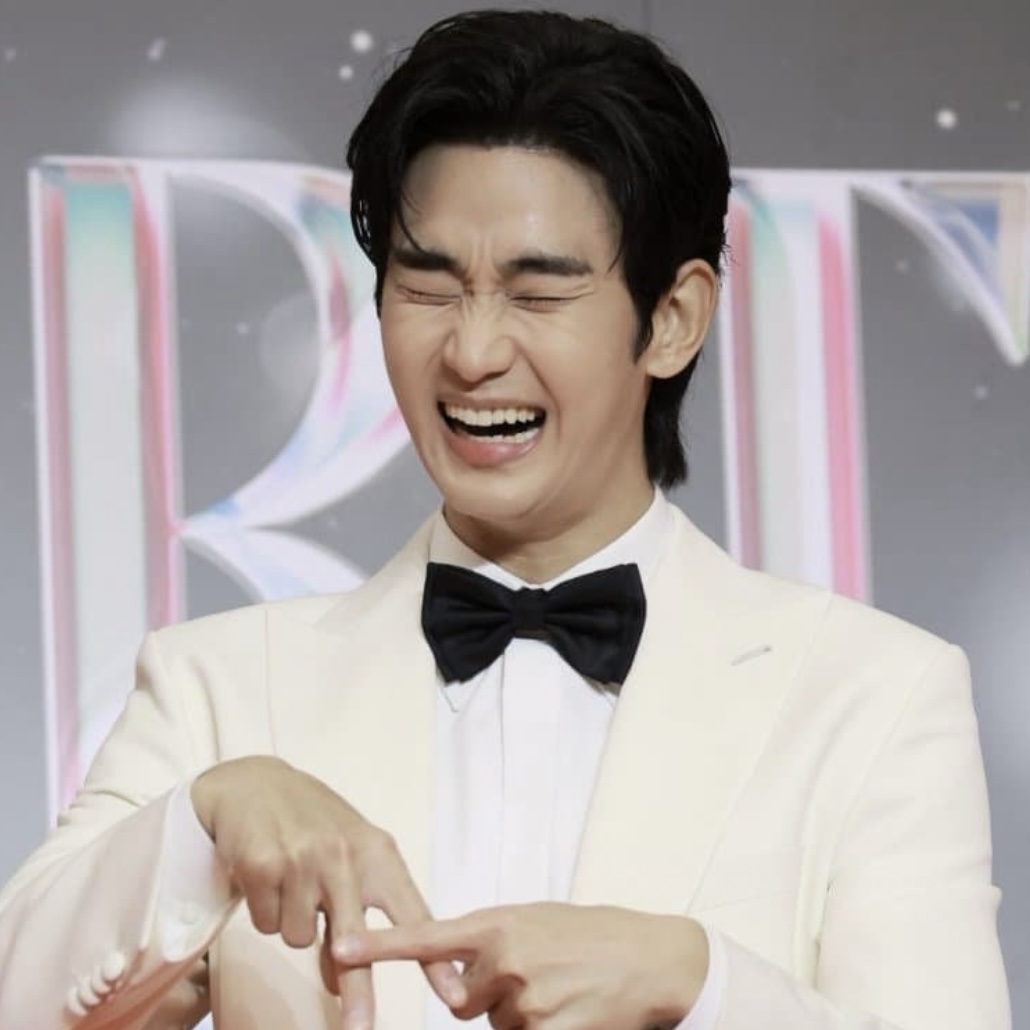 Behind-the-scenes cut of Kim Soohyun