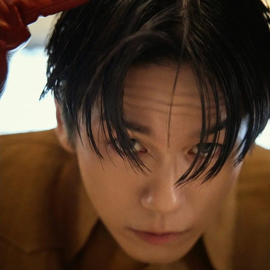 粉絲拍下的邕聖祐瞬間