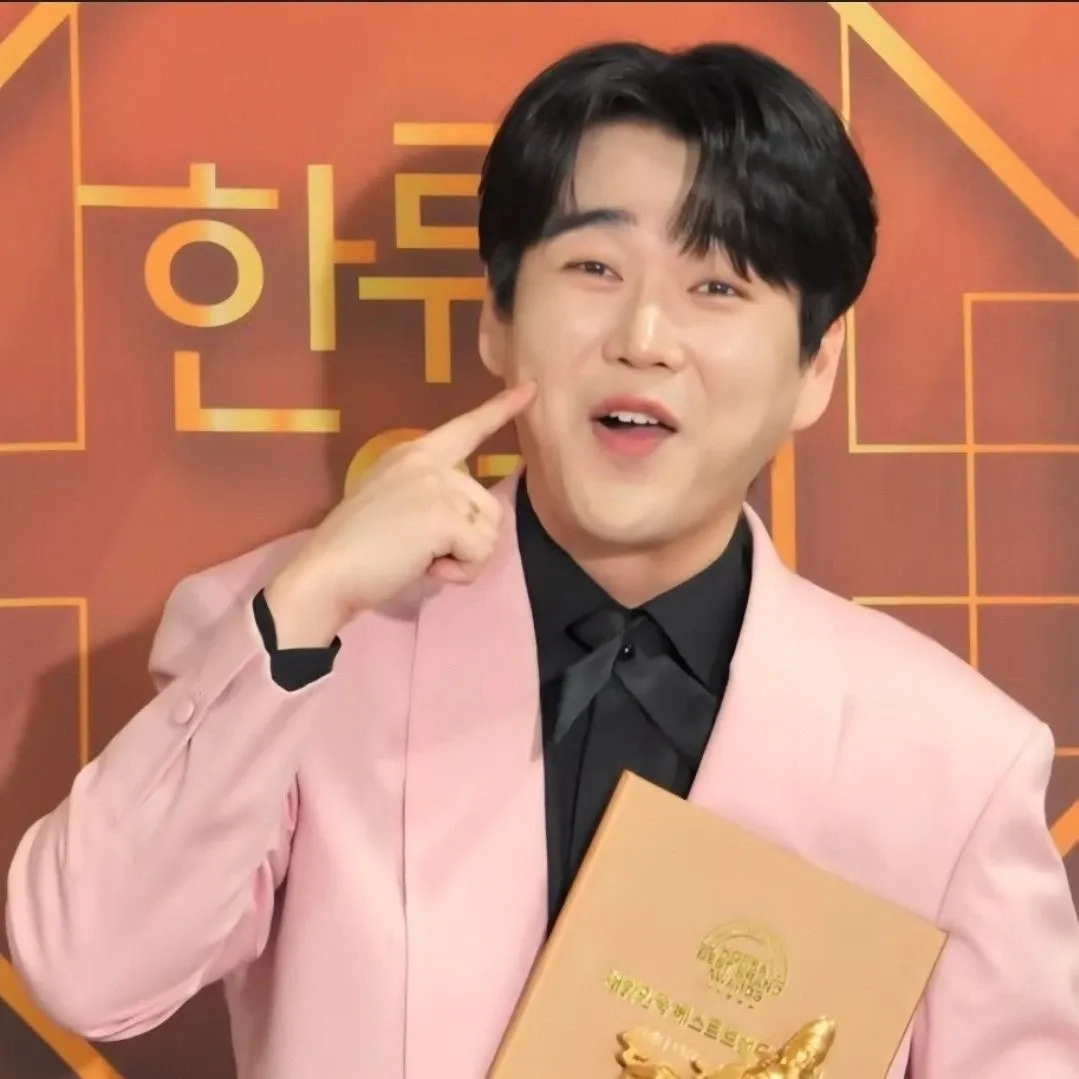 Recent activity shot of Hwang Youngwoong