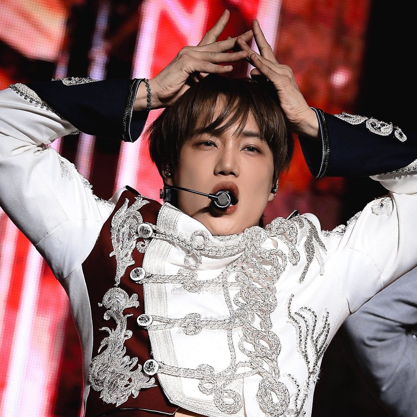 Behind-the-scenes cut of KAI