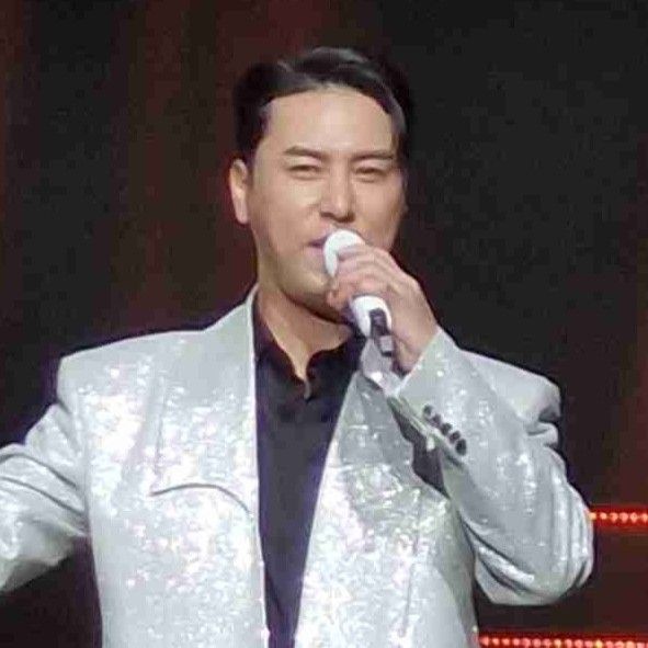 Recent activity shot of Jang Minho