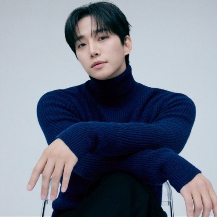 イ・ジュノのビハインドカット