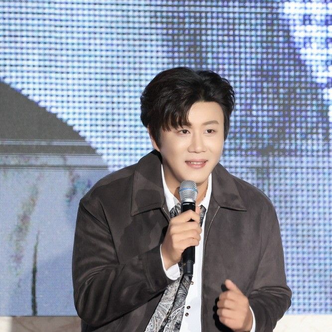 Behind-the-scenes cut of Jin Haesung