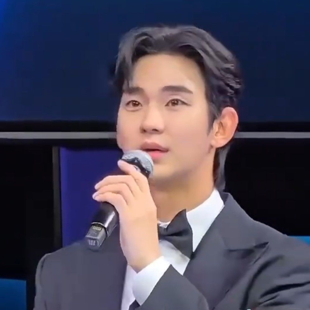 キム・スヒョンのビハインドカット