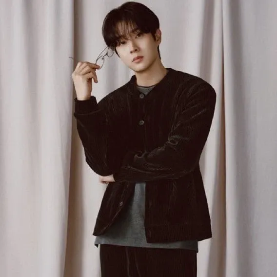 Recent activity shot of Choi Wooshik