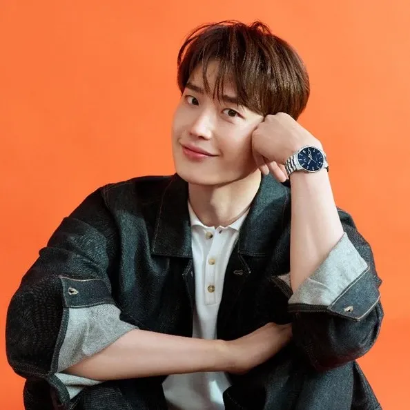 Latest photo of Lee Jongsuk
