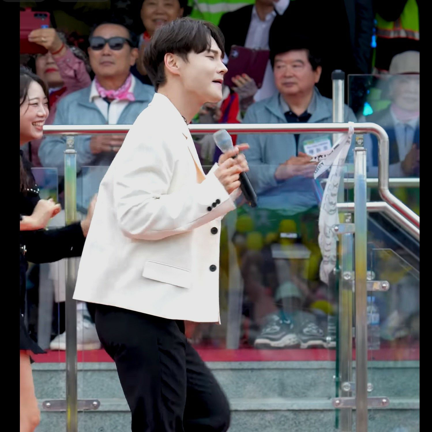 パク・ソジンの最近の活動ショット