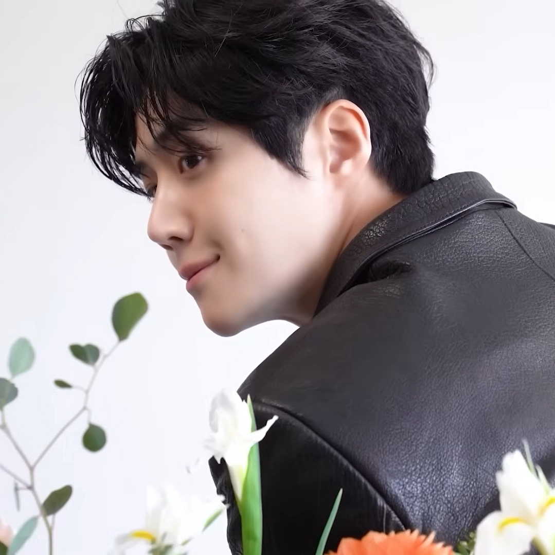 Behind-the-scenes cut of Kim Seonho