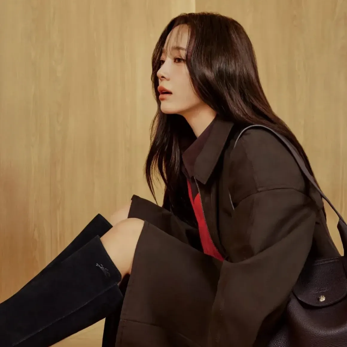 Behind-the-scenes cut of Kim Sejeong