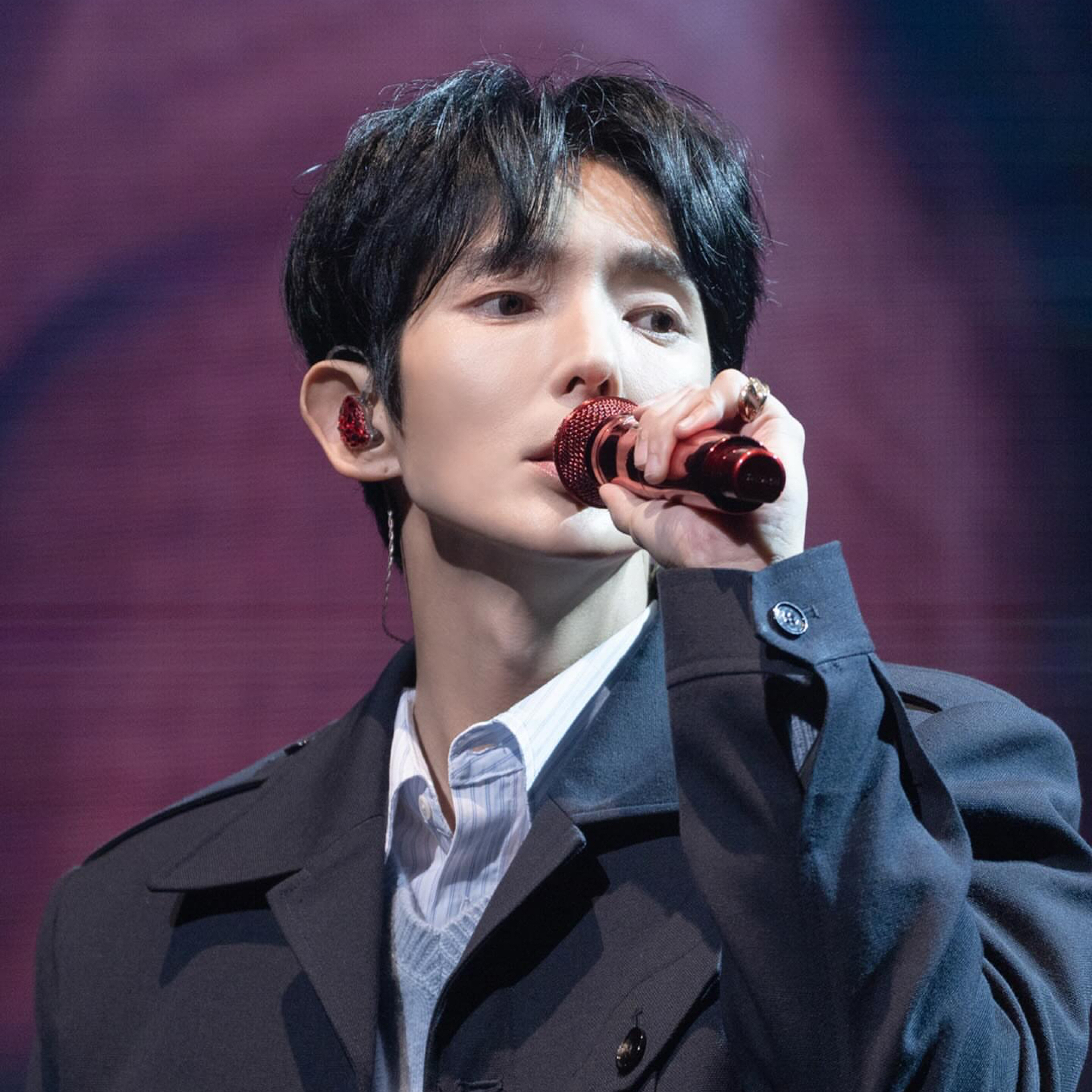 Behind-the-scenes cut of Lee Joongi