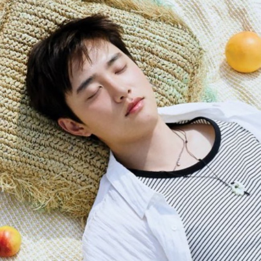 Foto terbaru dari Doh Kyungsoo (D.O.)