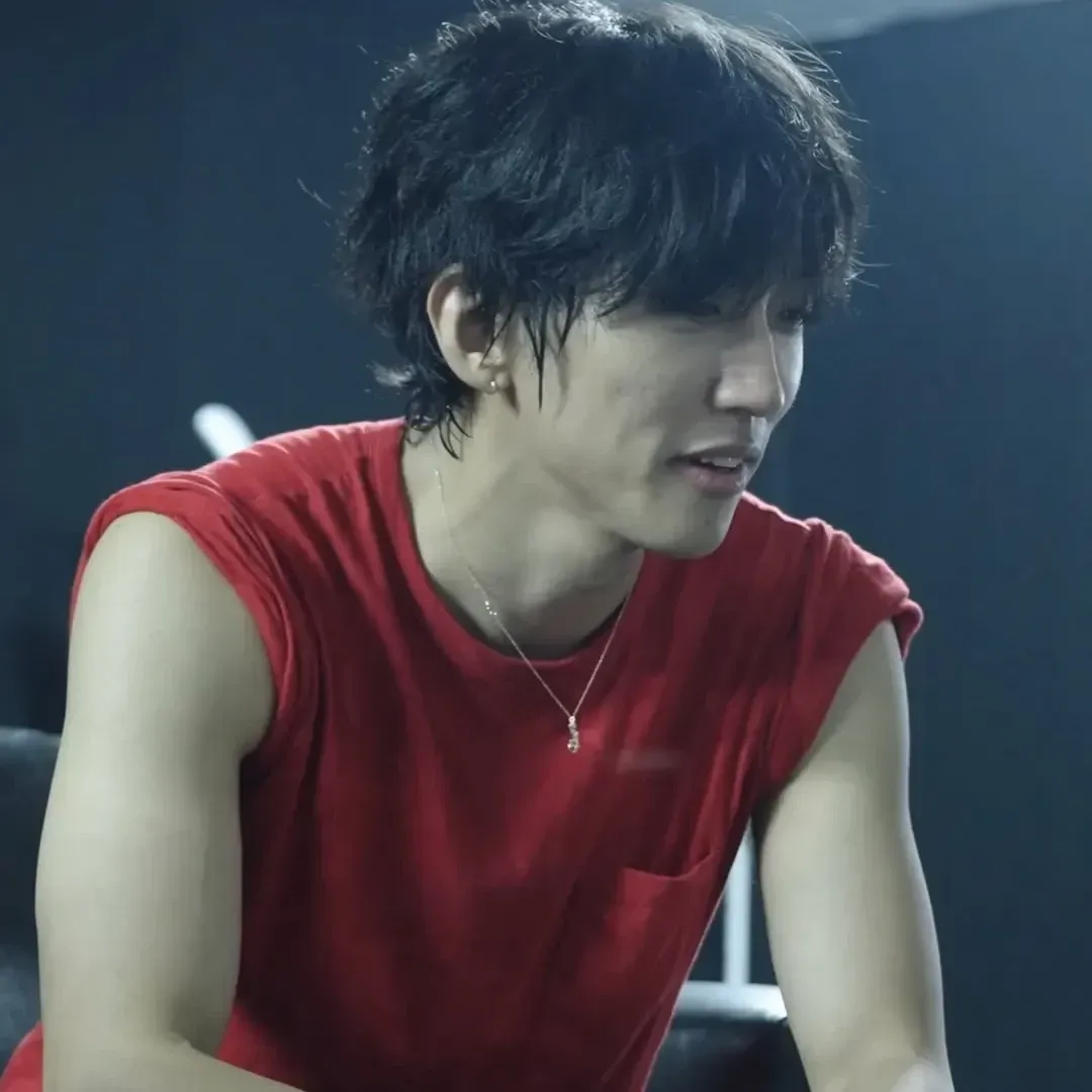 Latest photo of Lee Seungyoon