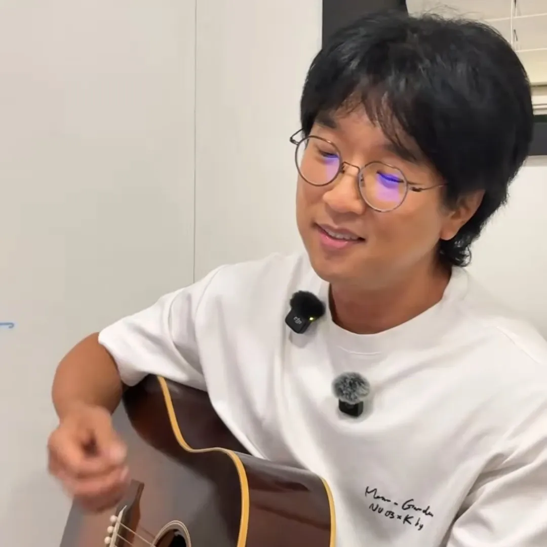 Behind-the-scenes cut of Bak Changgeun