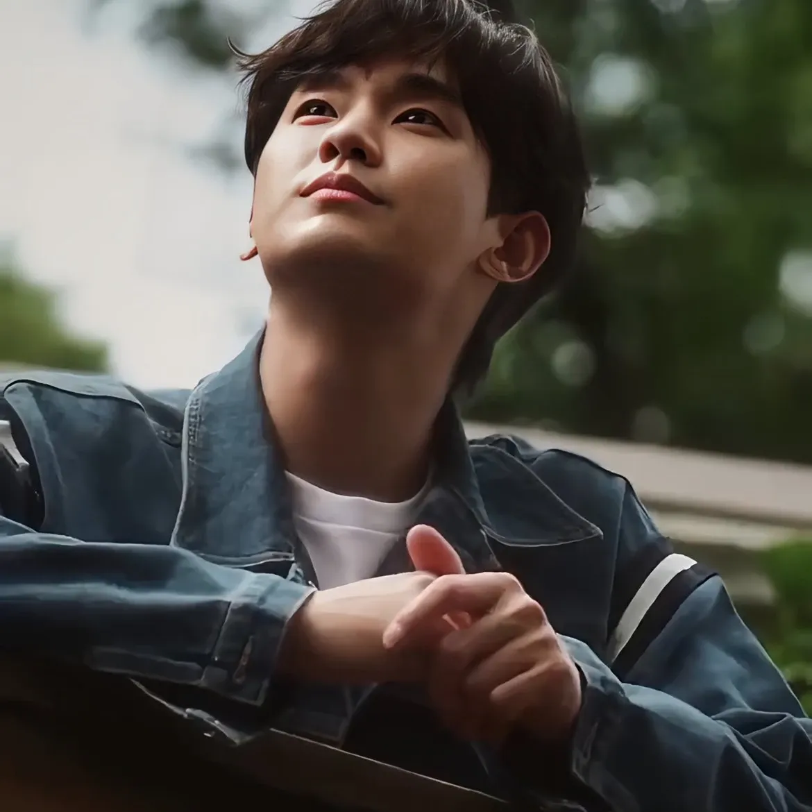 A moment captured by a fan of Kim Soohyun