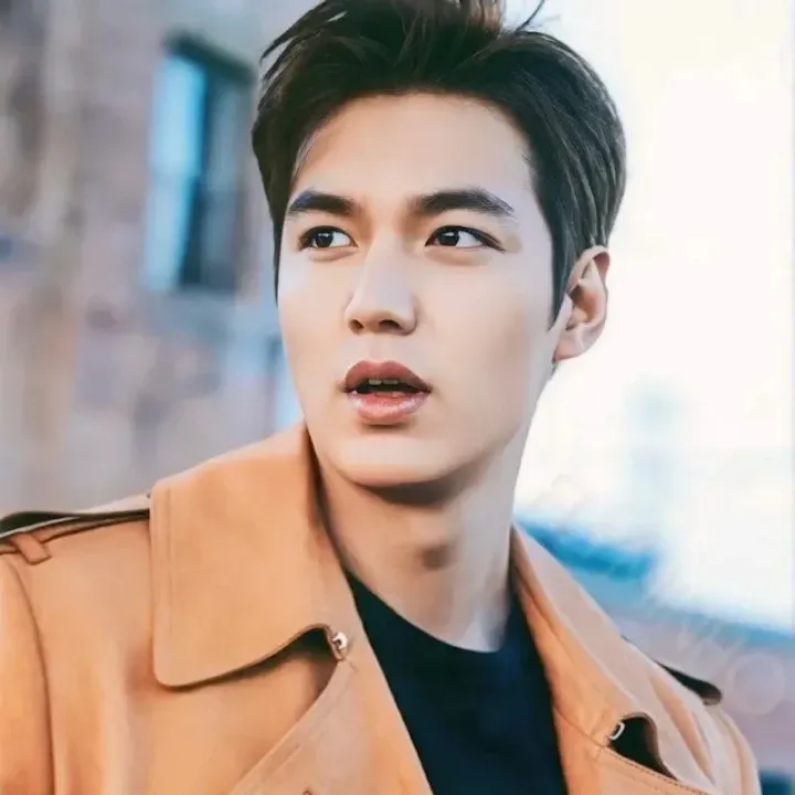 李敏镐的近期活动照