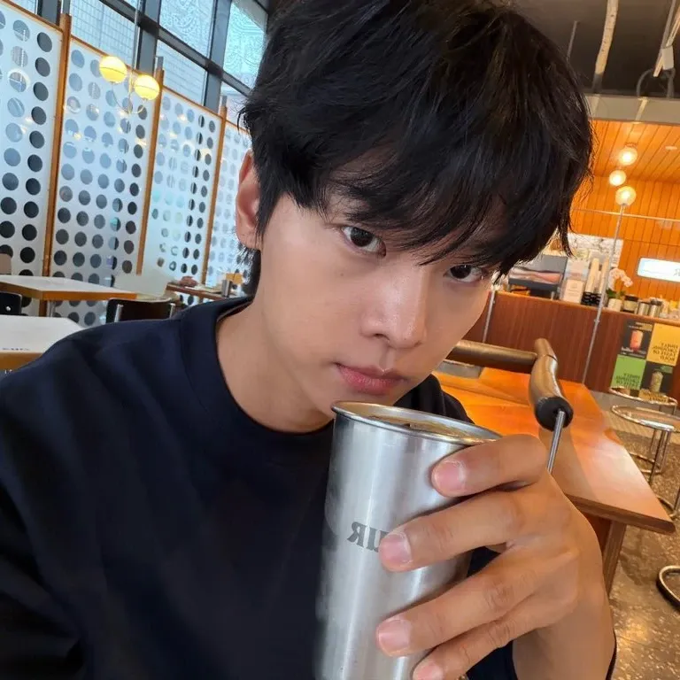 Behind-the-scenes cut of Cha Hakyeon (N)