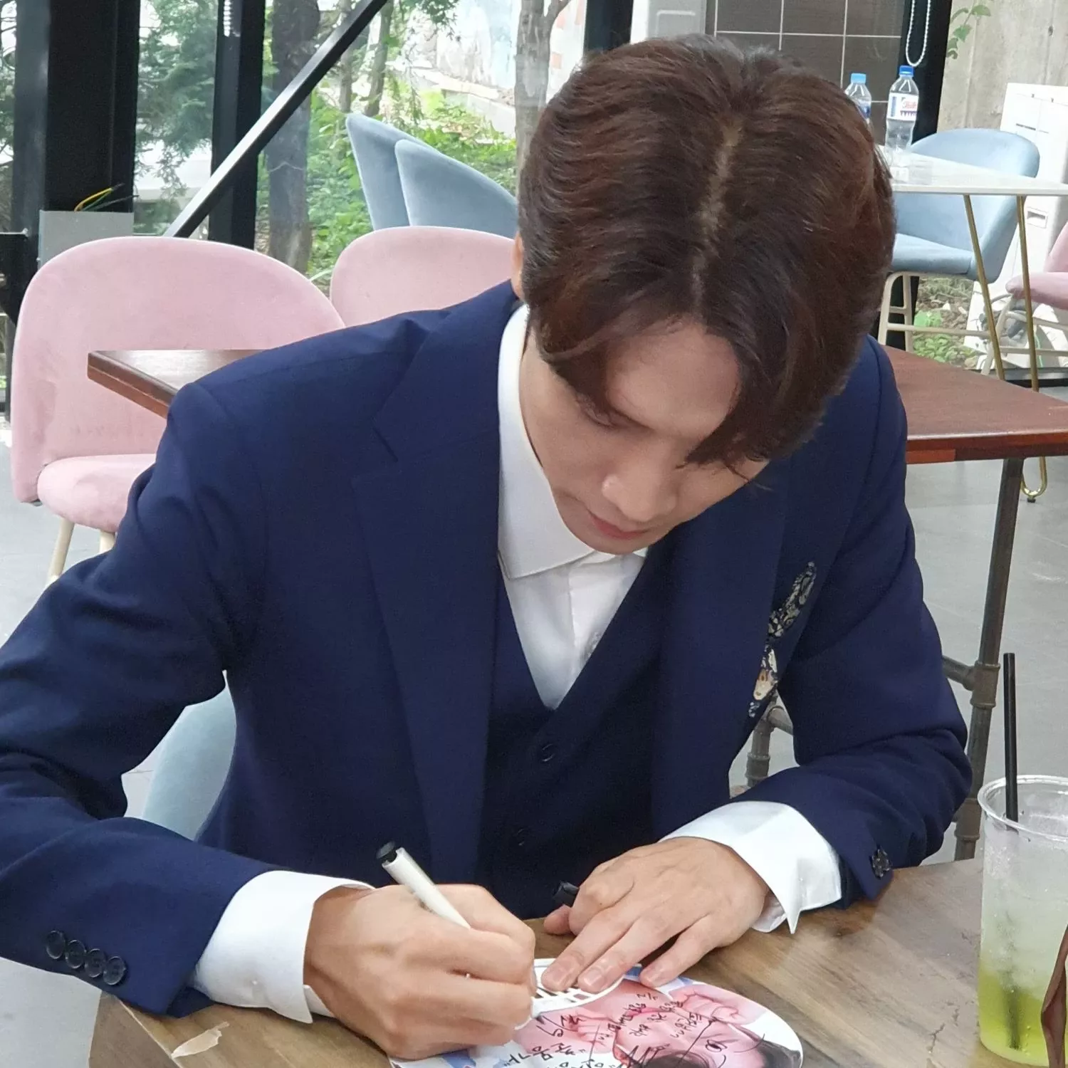 Latest photo of Choi Woojin