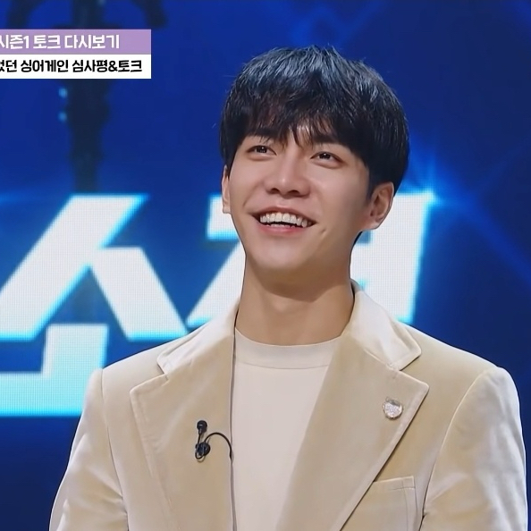 Latest photo of Lee Seunggi