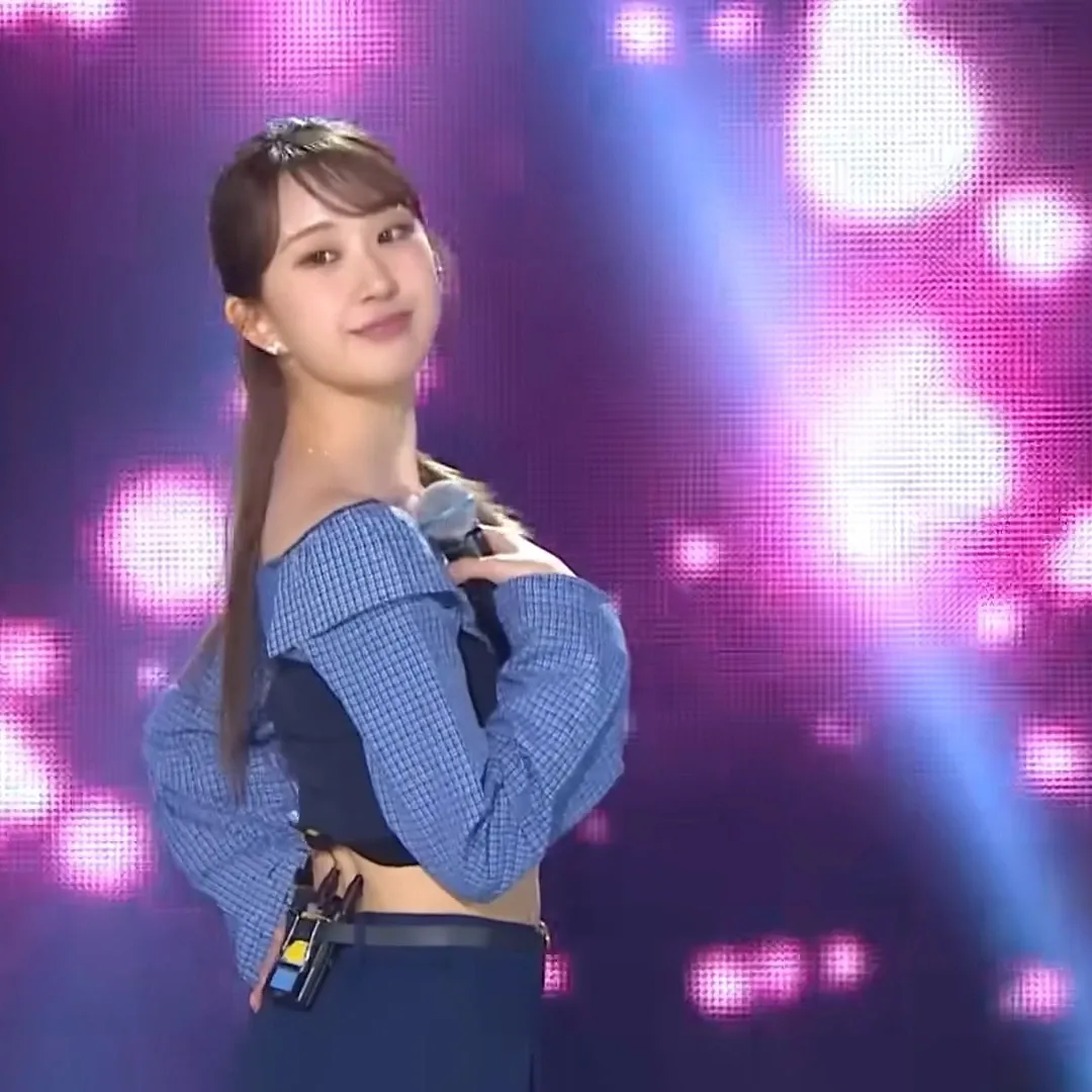 Momen yang diabadikan oleh penggemar Jeon Yujin