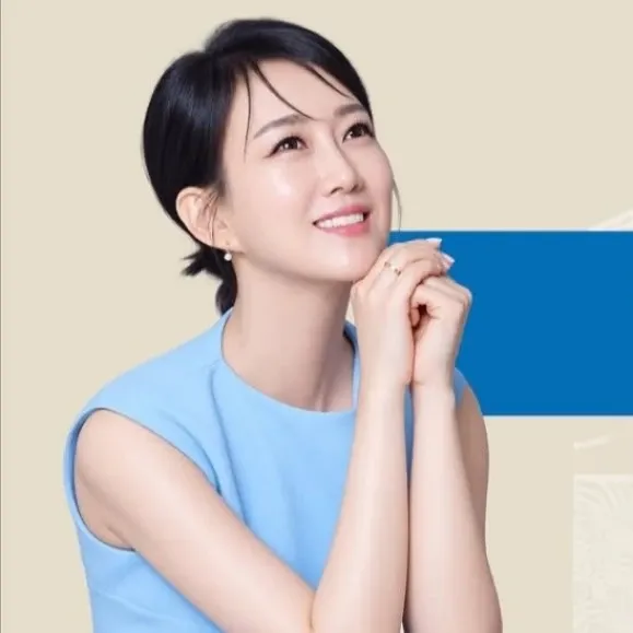 Recent activity shot of Jang Yoonjeong