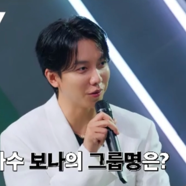 Behind-the-scenes cut of Lee Seunggi