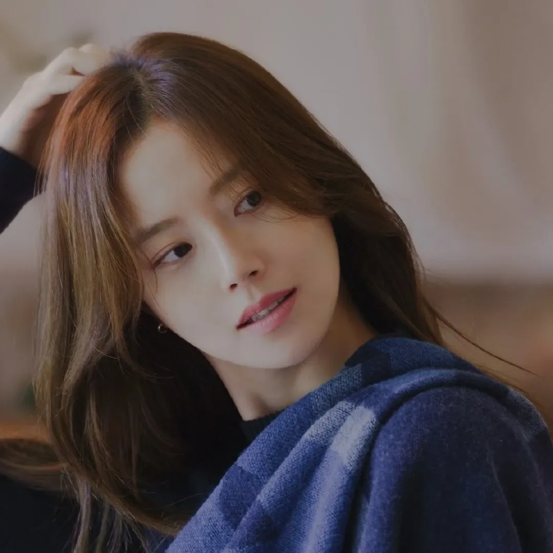 Foto kegiatan terbaru dari Moon Chaewon