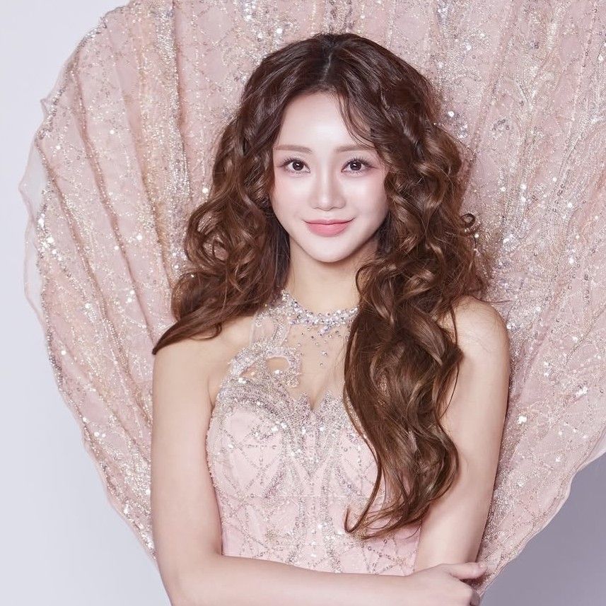 洪智允的最新照片