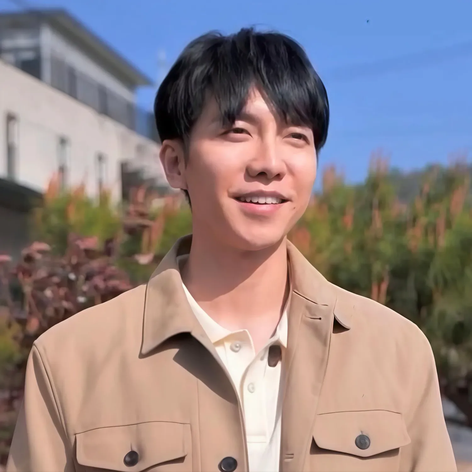 Cuplikan di balik layar dari Lee Seunggi