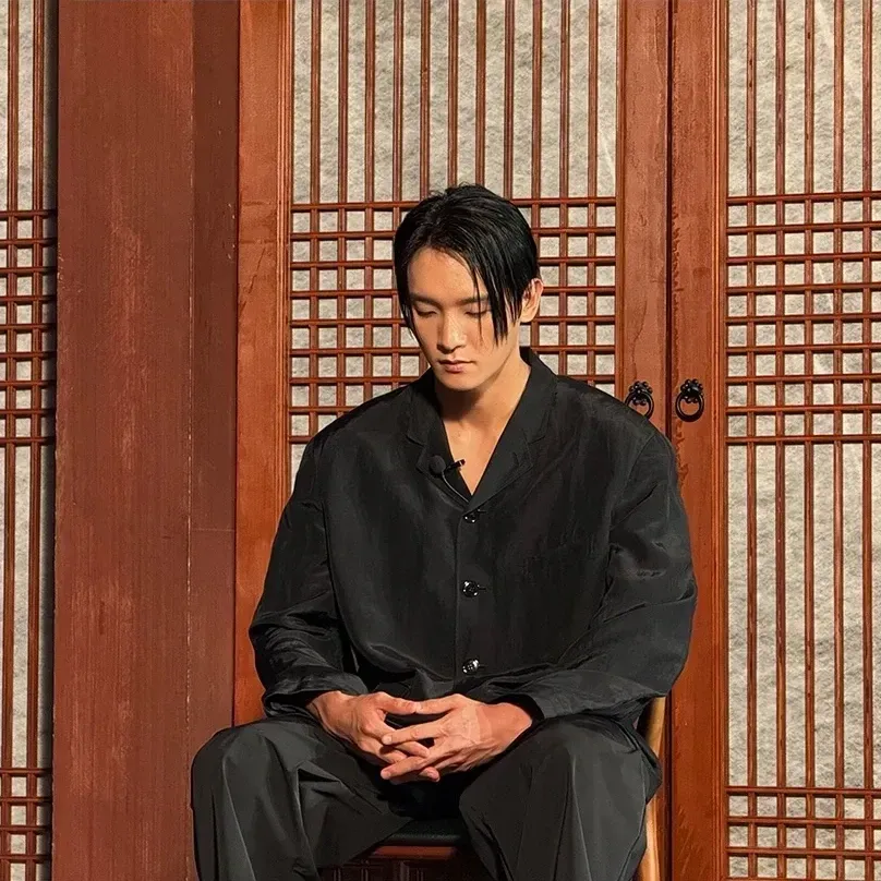 Behind-the-scenes cut of Choi Hojong