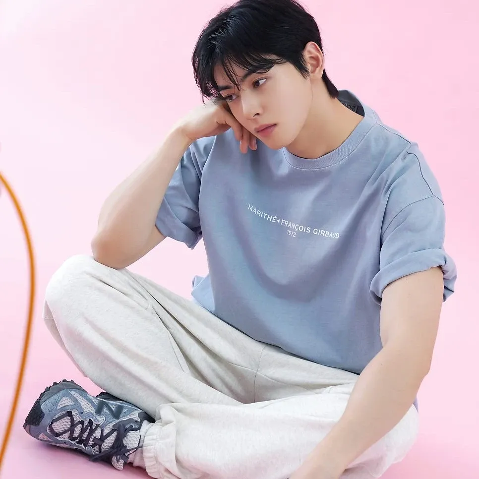 Recent activity shot of Cha Eunwoo