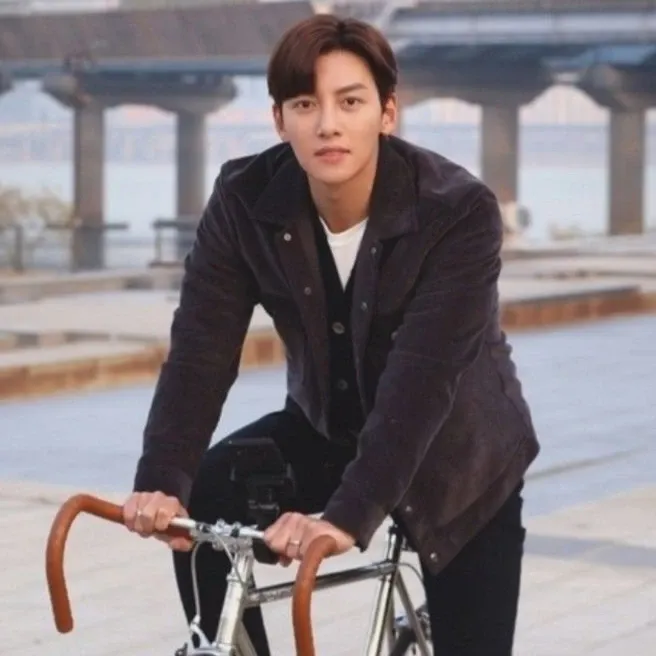 丁海寅的最新照片