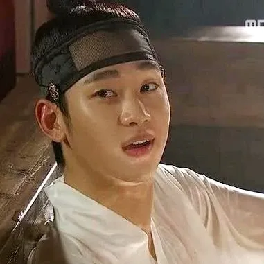 Latest photo of Kim Soohyun