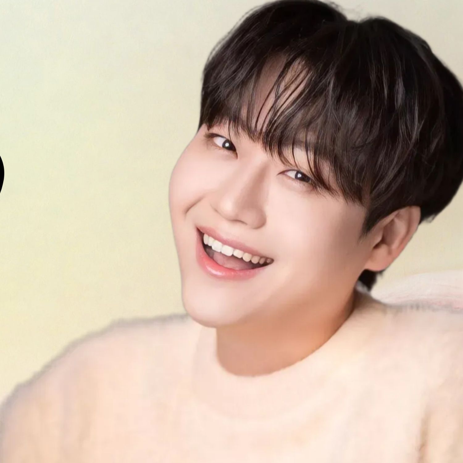 Behind-the-scenes cut of Min Soohyun