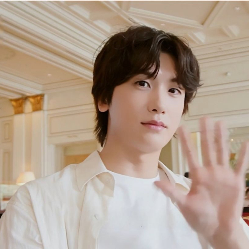 Recent activity shot of Park Hyungsik