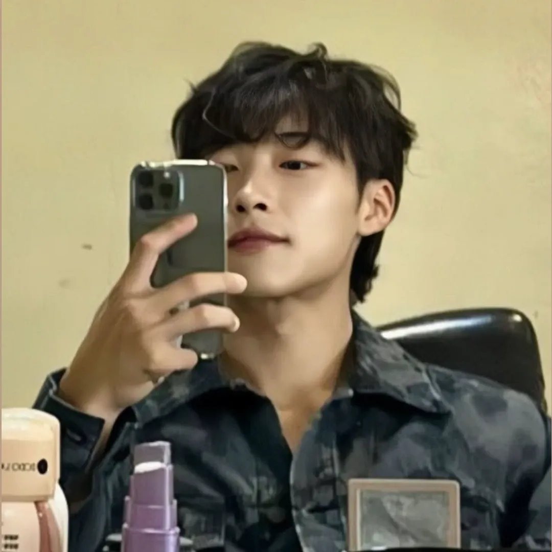 Recent activity shot of Woo Dohwan