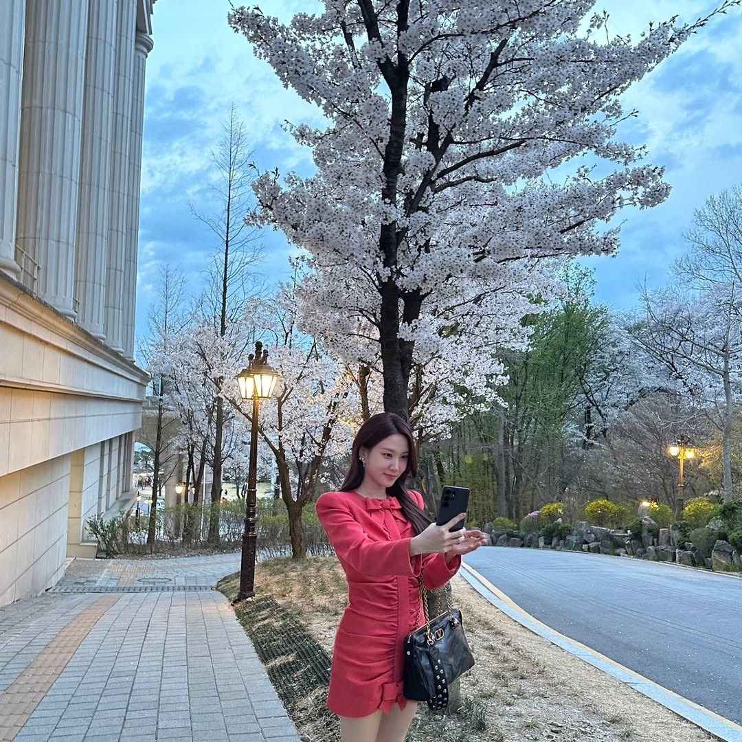 Latest photo of Park Eunbin