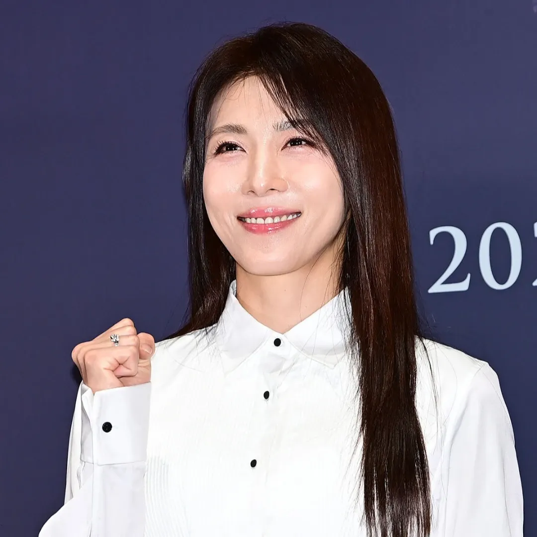 Latest photo of Ha Jiwon