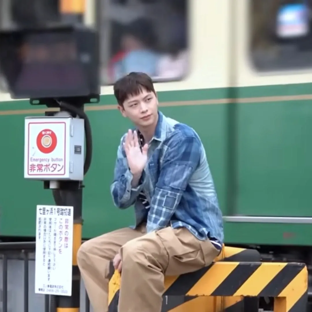 Recent activity shot of Yook Sungjae